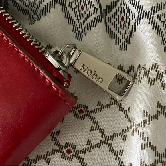 Red Leather Bag - Picture 2 of 12